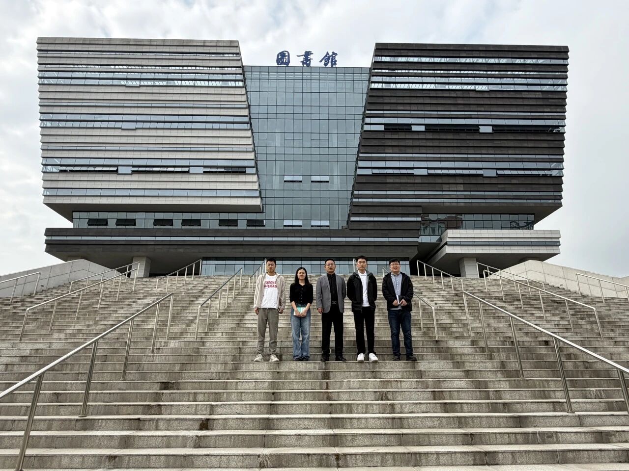 合作突破！智砼智慧城市赴四川建院對接，“新鏈計劃”產(chǎn)學(xué)研用閉環(huán)再進階